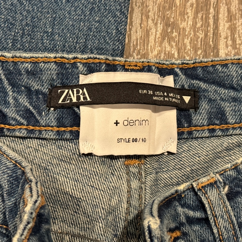 ZARA Women’s Denim Jeans Size 4 Straight Leg